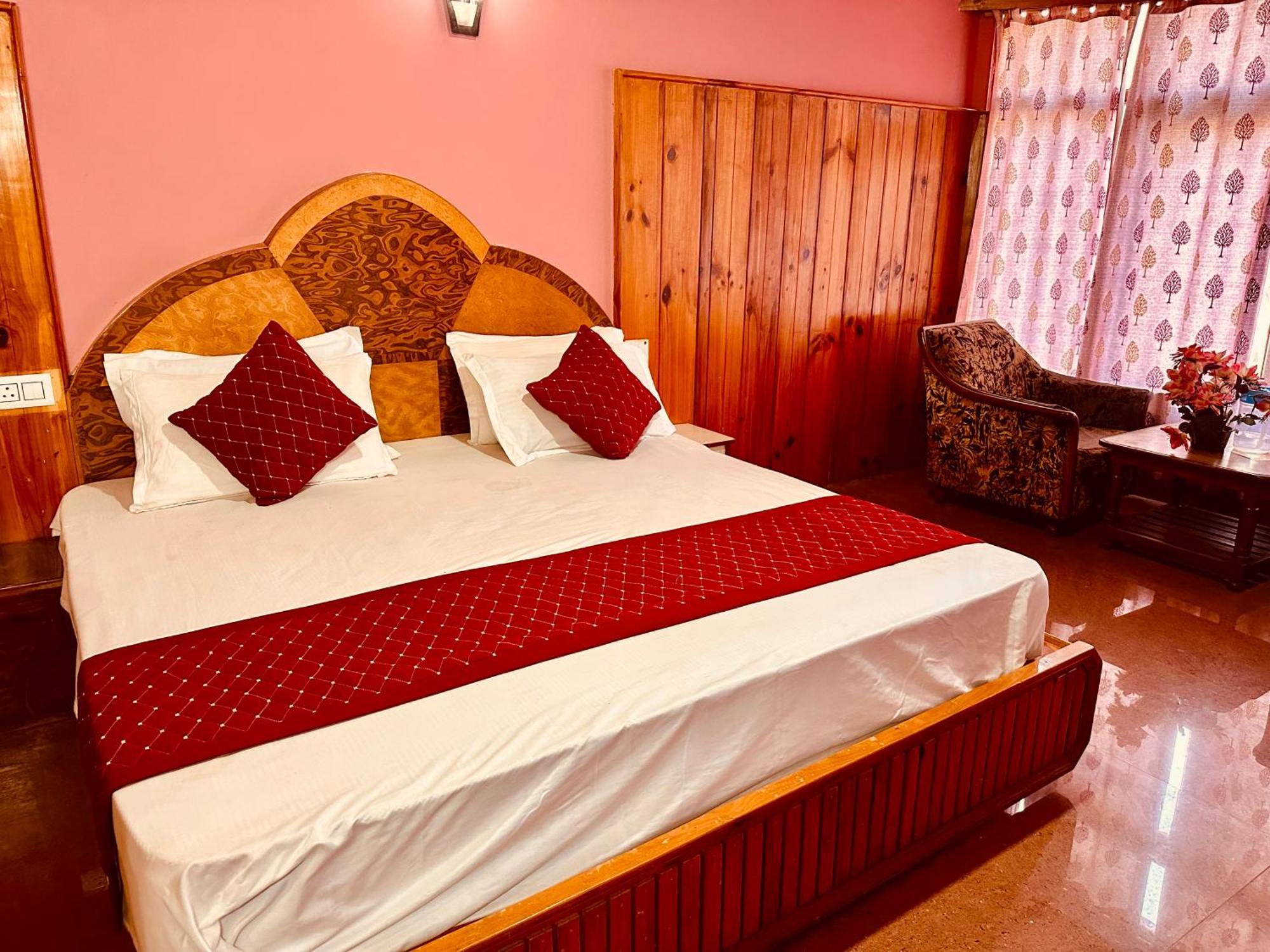Royal Respite Manali - Luxury Comfort ! Travellers Delight ! Budget Friendly ! Prime Location ! Guest Favourite Hotell Eksteriør bilde