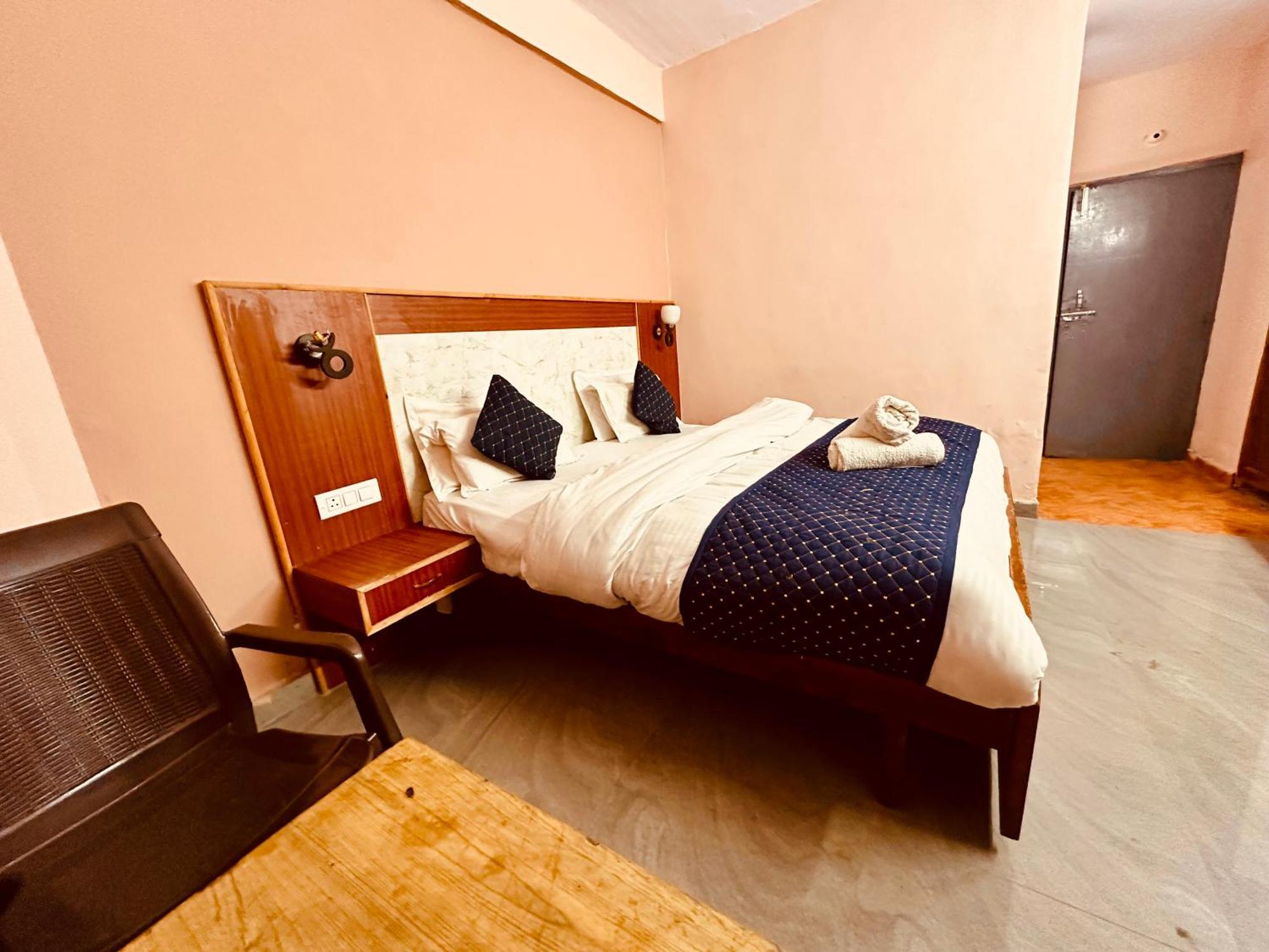 Royal Respite Manali - Luxury Comfort ! Travellers Delight ! Budget Friendly ! Prime Location ! Guest Favourite Hotell Eksteriør bilde