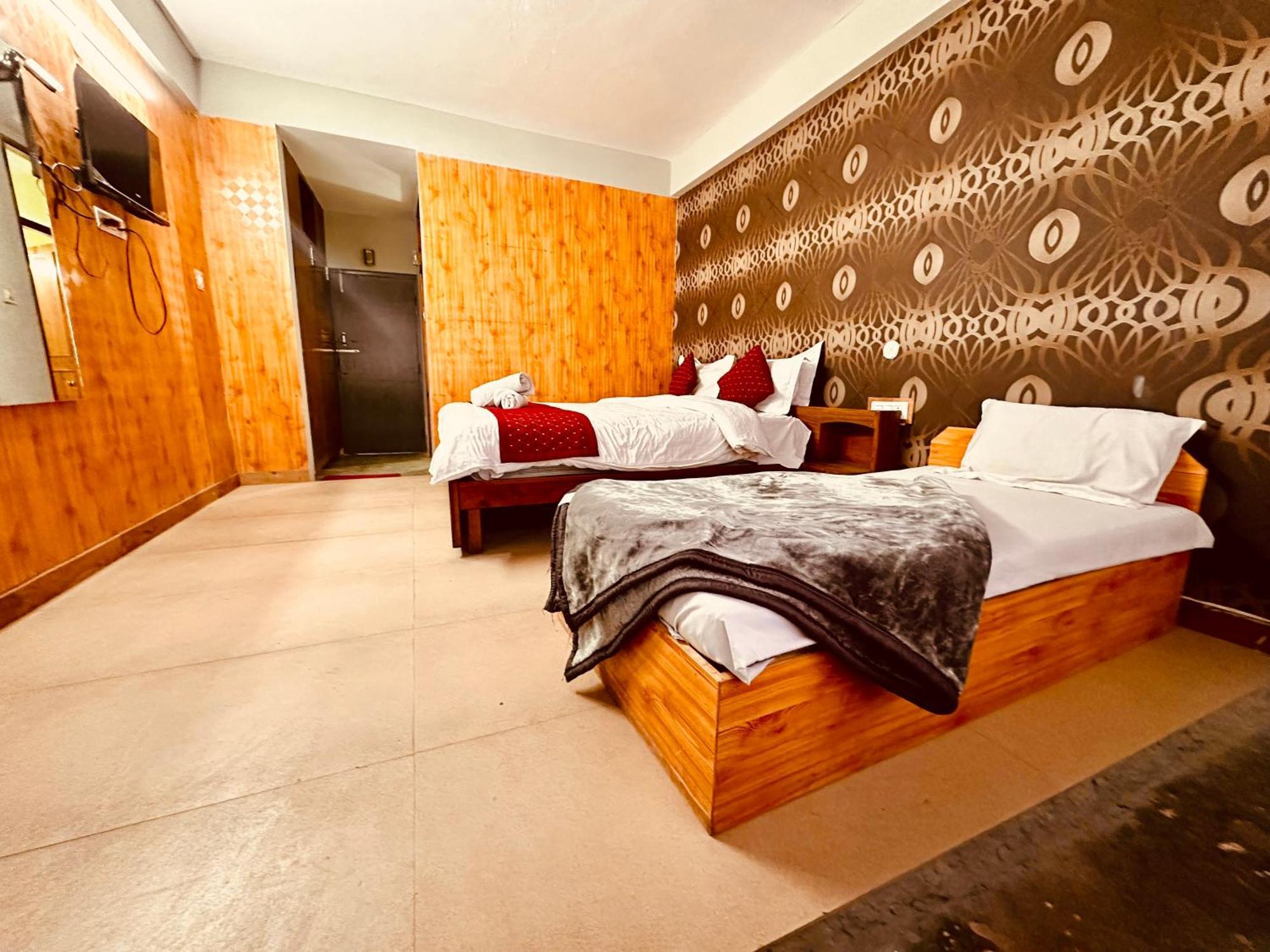 Royal Respite Manali - Luxury Comfort ! Travellers Delight ! Budget Friendly ! Prime Location ! Guest Favourite Hotell Eksteriør bilde