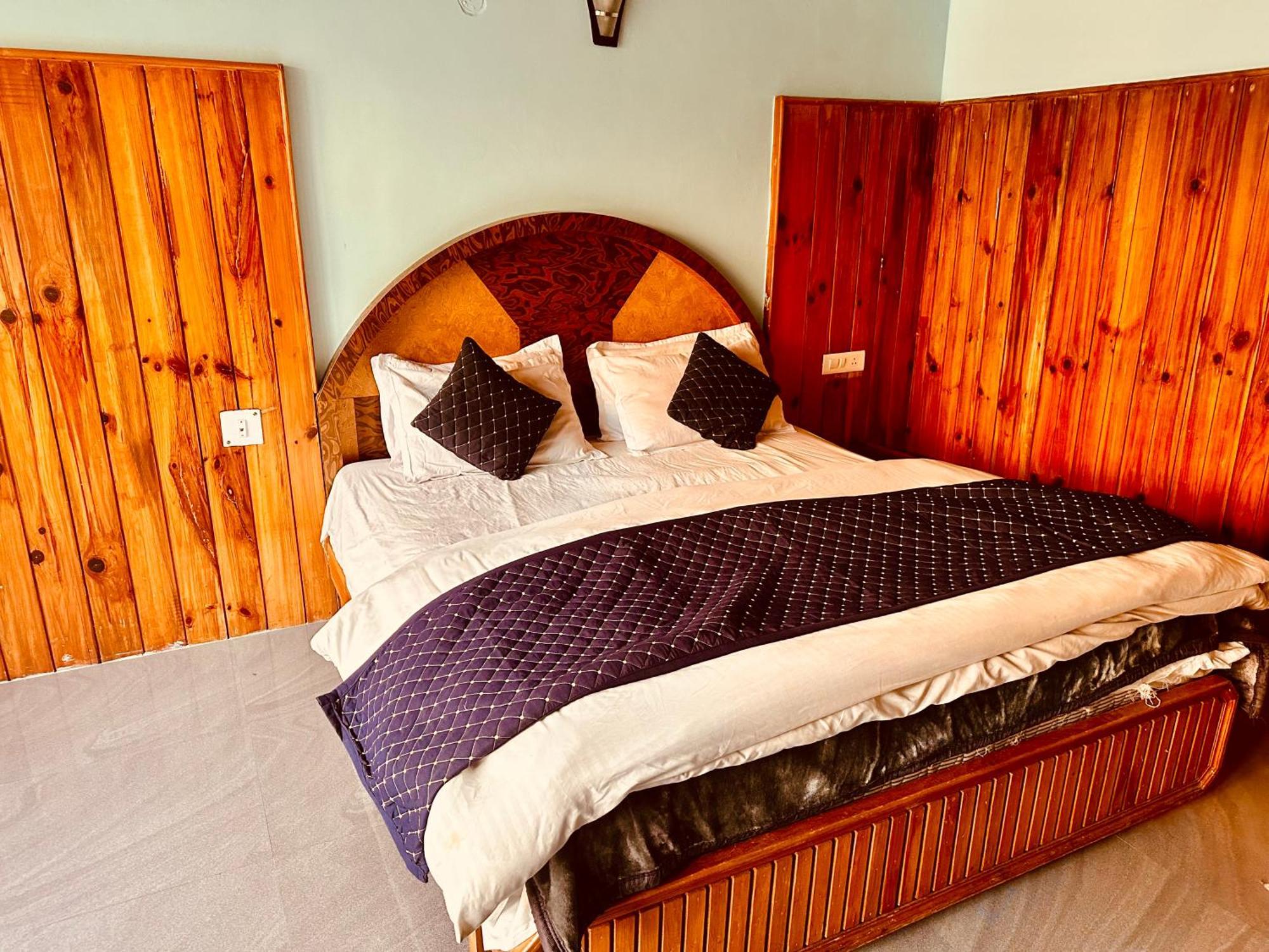 Royal Respite Manali - Luxury Comfort ! Travellers Delight ! Budget Friendly ! Prime Location ! Guest Favourite Hotell Eksteriør bilde