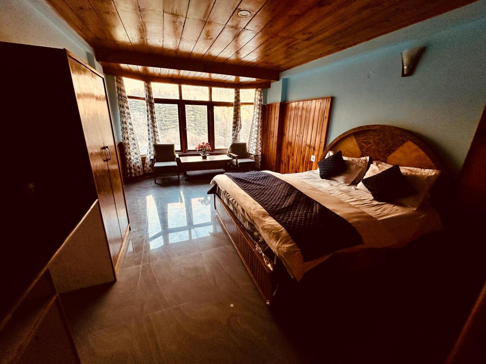 Royal Respite Manali - Luxury Comfort ! Travellers Delight ! Budget Friendly ! Prime Location ! Guest Favourite Hotell Eksteriør bilde