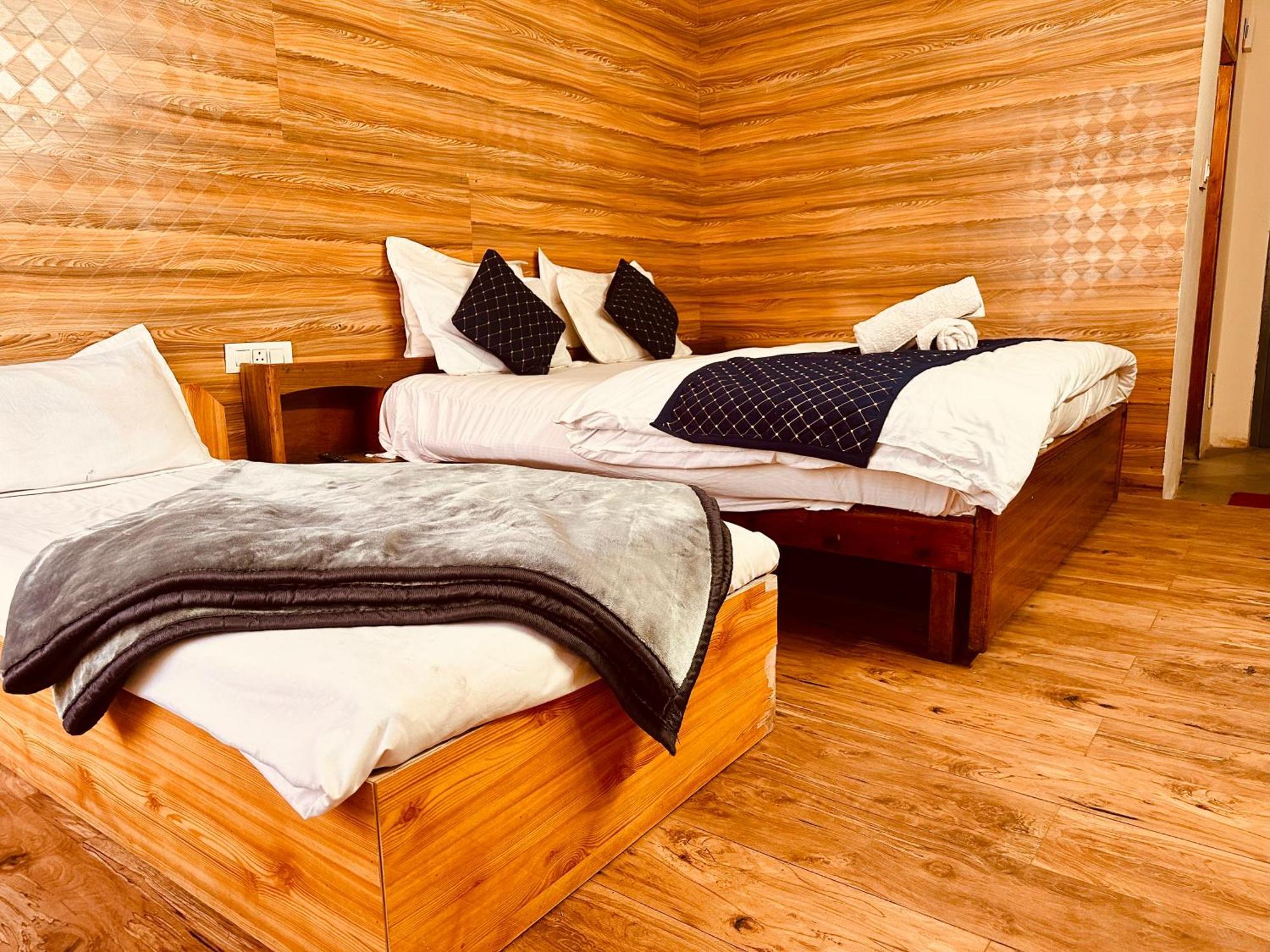 Royal Respite Manali - Luxury Comfort ! Travellers Delight ! Budget Friendly ! Prime Location ! Guest Favourite Hotell Eksteriør bilde