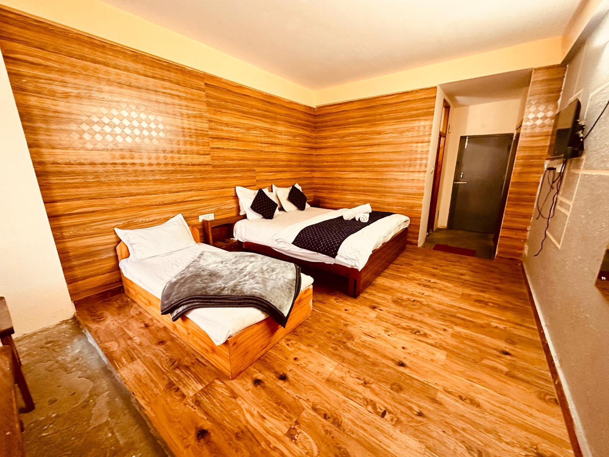 Royal Respite Manali - Luxury Comfort ! Travellers Delight ! Budget Friendly ! Prime Location ! Guest Favourite Hotell Eksteriør bilde
